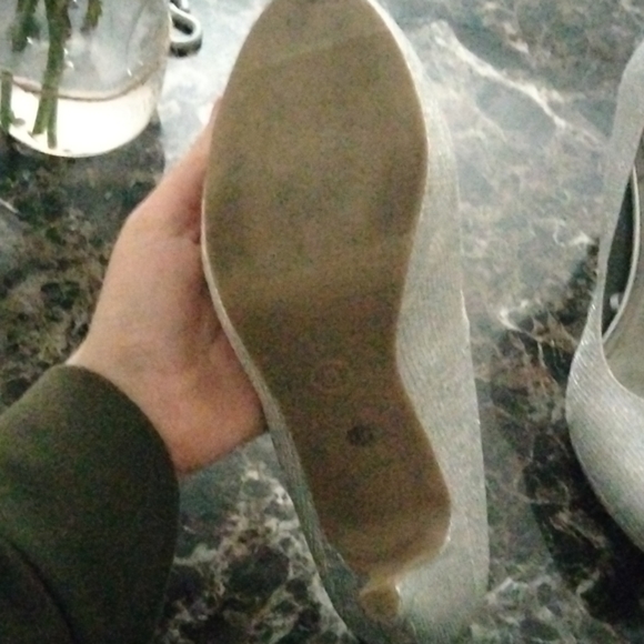 Silver Worthington high heels - Picture 5 of 7
